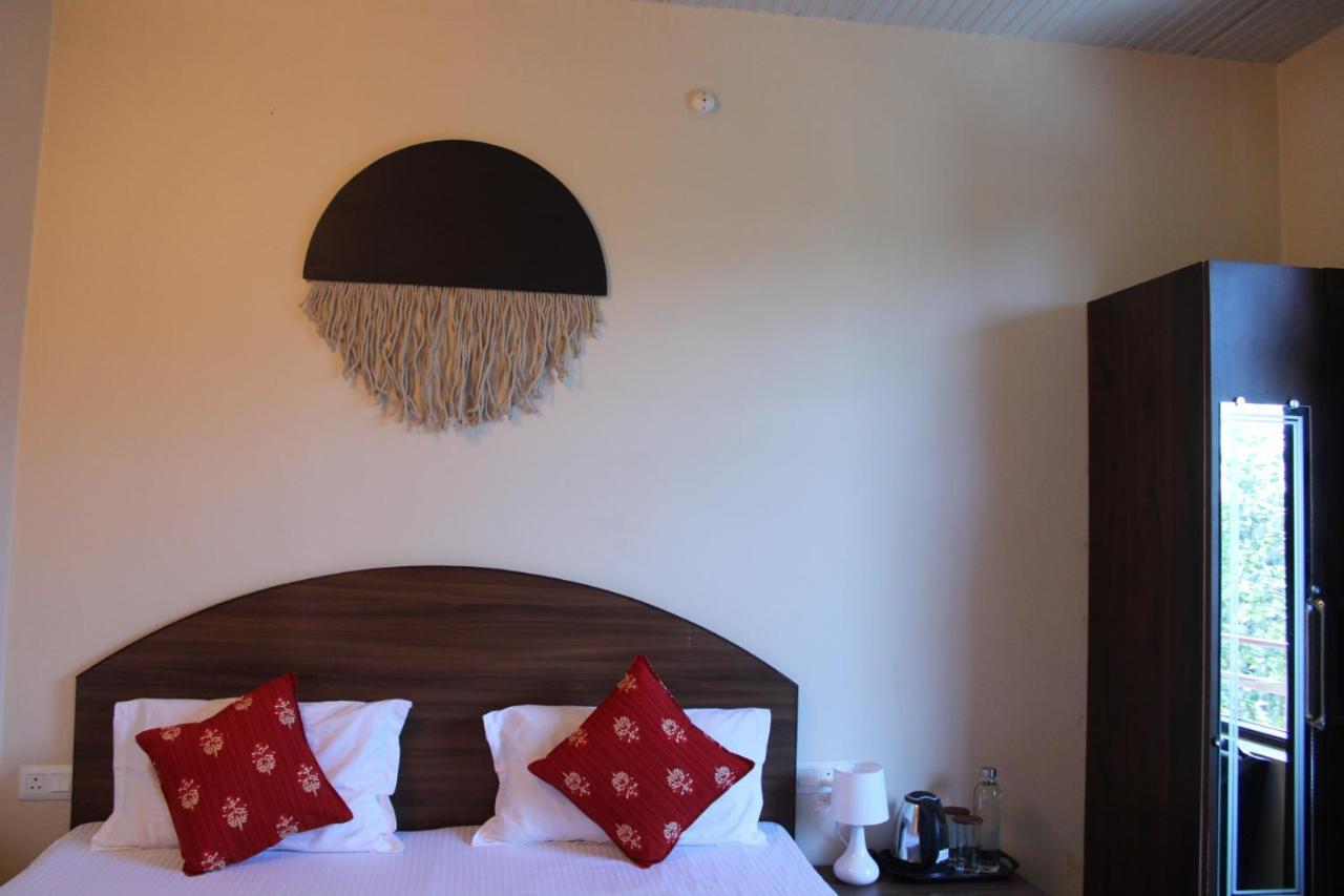 Aditya Homestay Bir-Billing Surrounded By Mountains Exterior foto