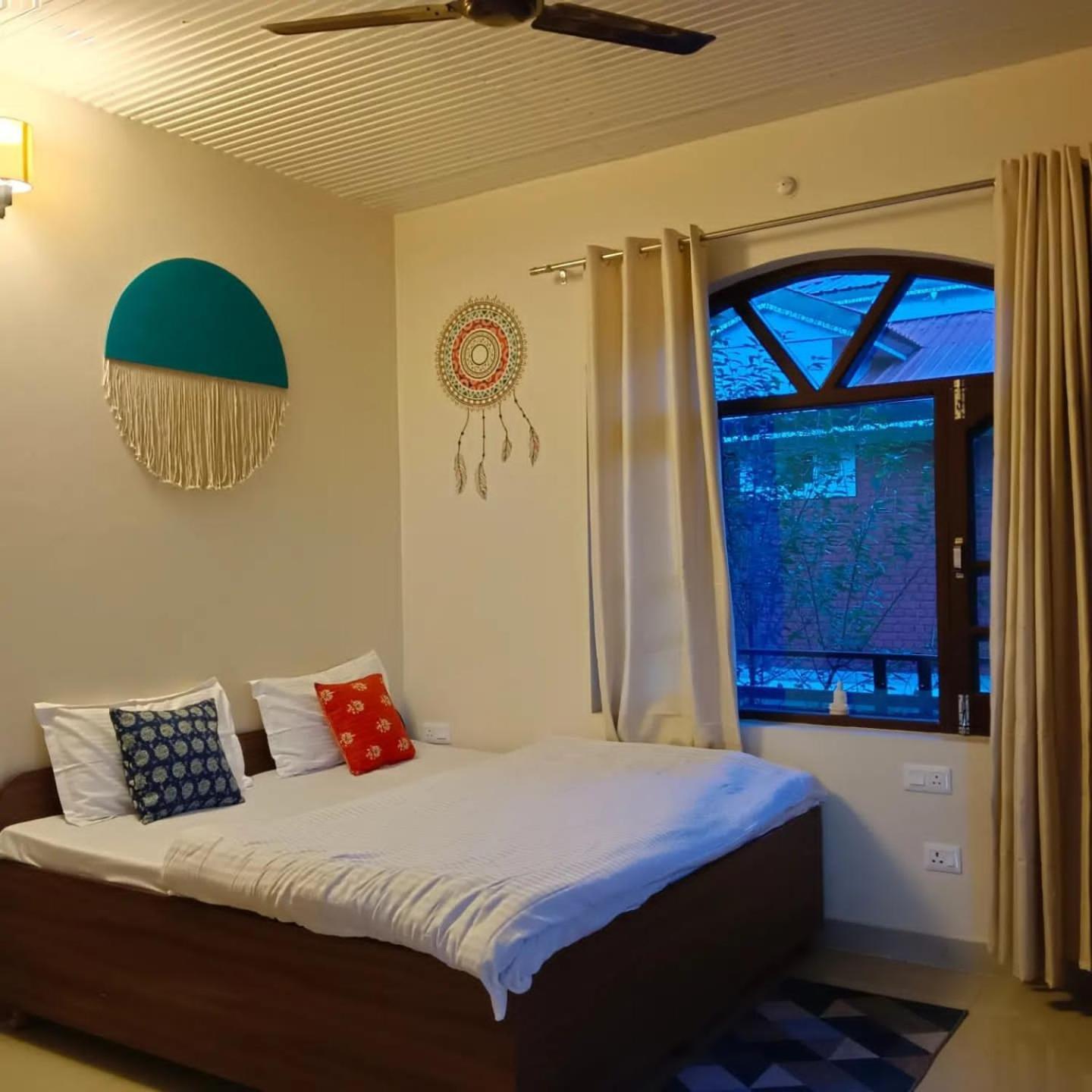 Aditya Homestay Bir-Billing Surrounded By Mountains Zimmer foto