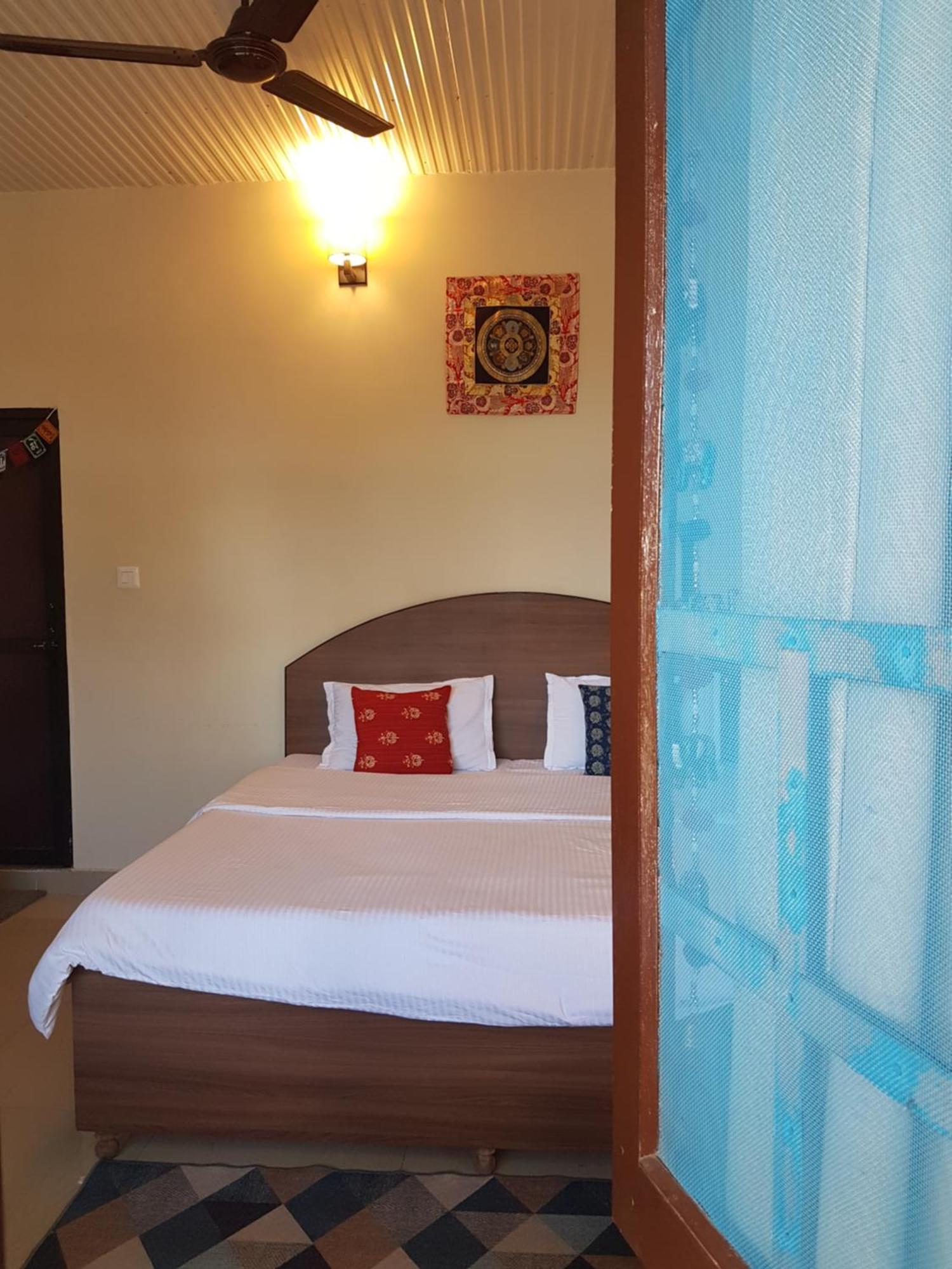 Aditya Homestay Bir-Billing Surrounded By Mountains Exterior foto