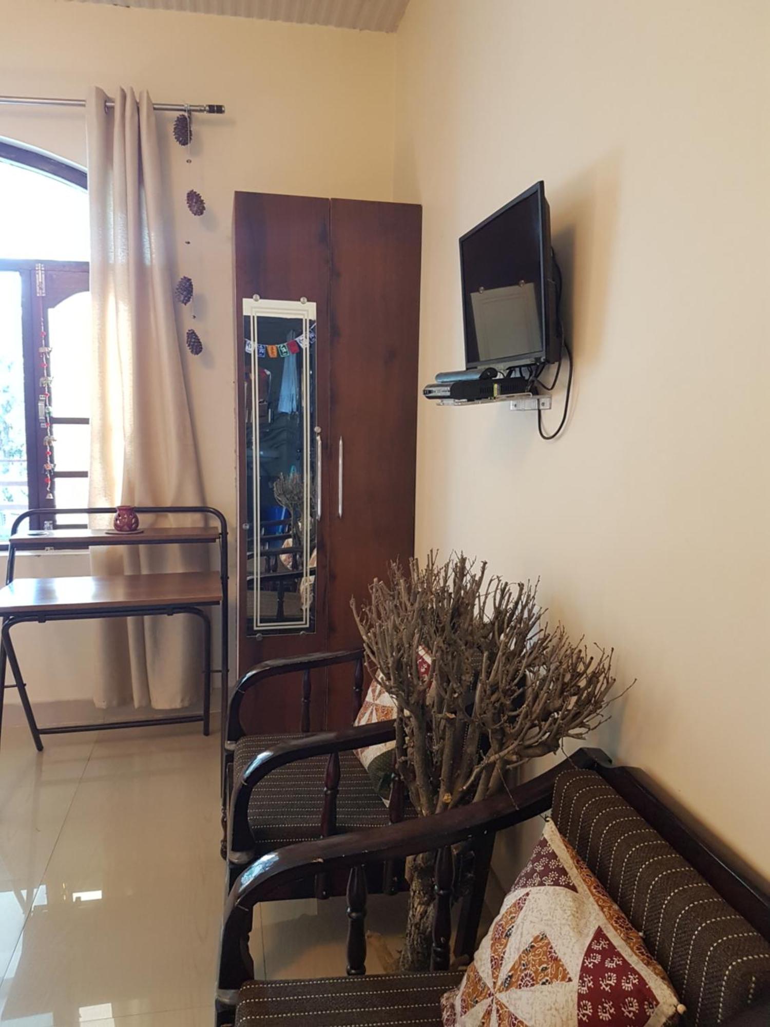 Aditya Homestay Bir-Billing Surrounded By Mountains Exterior foto
