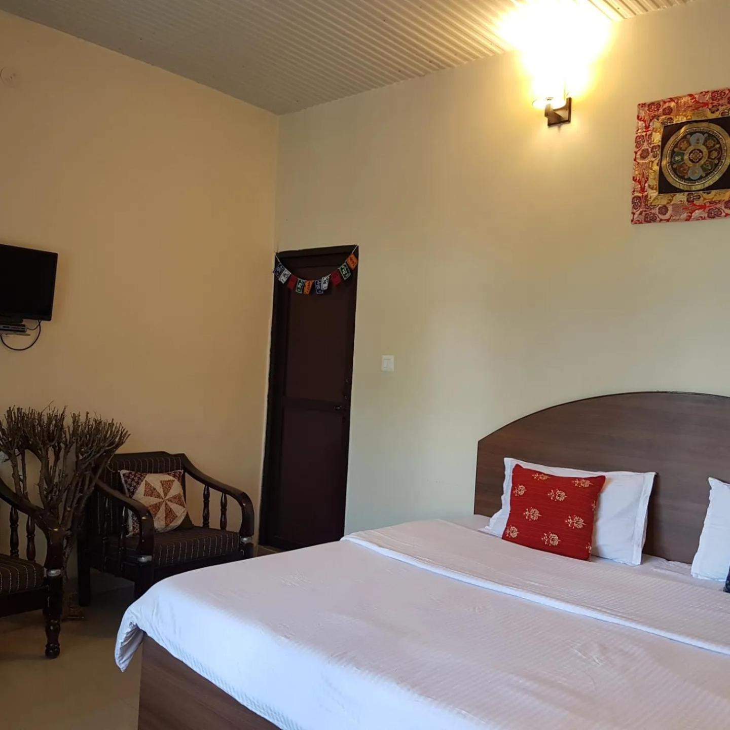 Aditya Homestay Bir-Billing Surrounded By Mountains Exterior foto